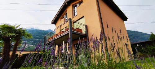  Casa Diana Locarno-Cugnasco, Pension in Locarno