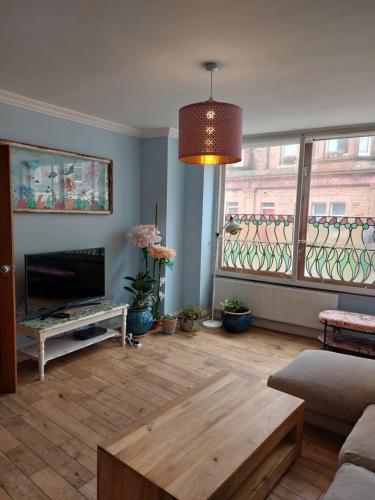 Portobello Charming Seaside 3-BR Holiday Apartment - Tap to explore photos