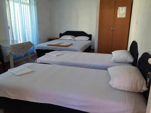 One-Bedroom Apartment with Balcony image 10