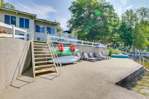 Waterfront Sidney Getaway with Private Dock!