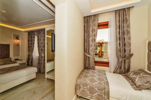 Zeynep Sultan Hotel Room Type - Triple Room