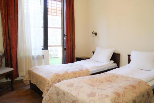 One-Bedroom Apartment - Ground Floor image 6