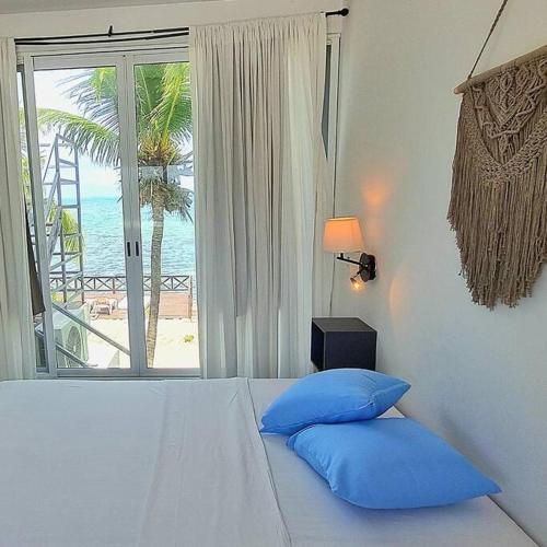 Villa on The Beach Seaside Sunrise Haven 7 bedroom, Cancún (photo 9)