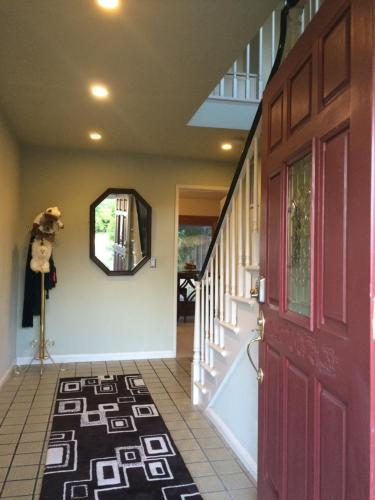 Private Rooms Inside Spacious Saratoga House w Large Yard & Cars Available - main image