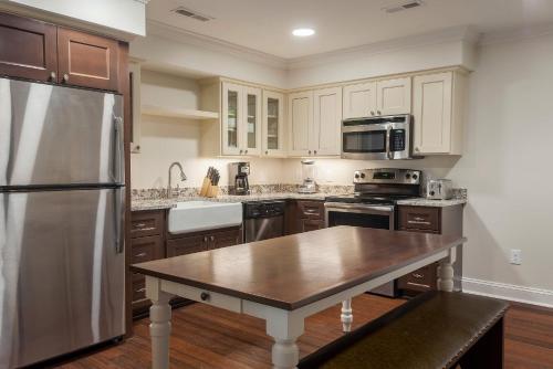 Bluegreen Vacations Patrick Henry Sqr Ascend Resort Collection - image 4