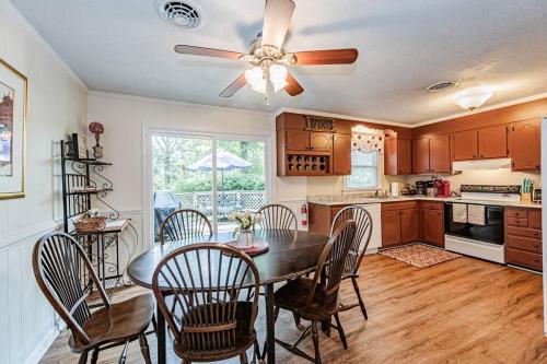 Kellys Comfortable Quinton Home in Quinton, USA