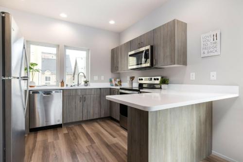 Brand New Fully Updated Condo 912 in Anacortes in Anacortes, USA