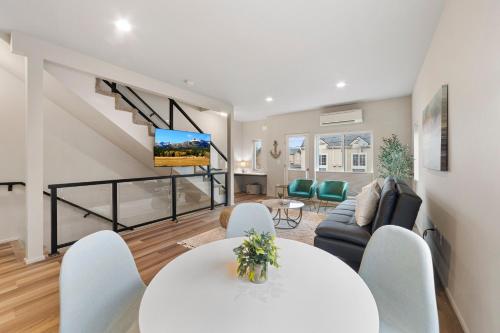 BRAND NEW Fully Updated Condo 918 in Anacortes BRAND NEW Fully Updated Condo 918 in Anacortes