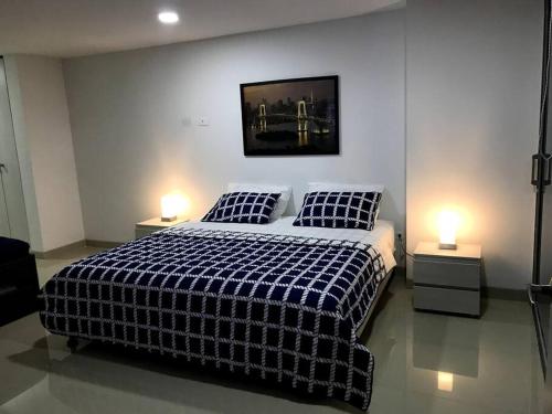 One-Bedroom Apartment image 9