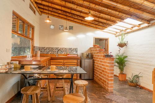 Hosteria Colibri Aeropuerto in ตาบาเบลา