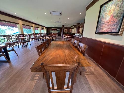 Restaurant, The Borneo Hotel near Islamic Museum