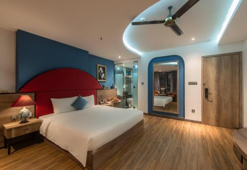 493191205 Aaron Boutique Hotel