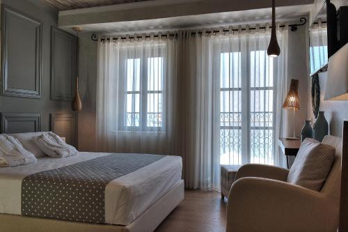 Elia Zampeliou Hotel - image 12