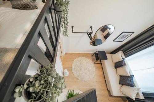 Chic Central City Rooms by Home2 4