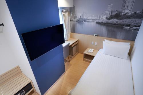 Standard Single Room image 6