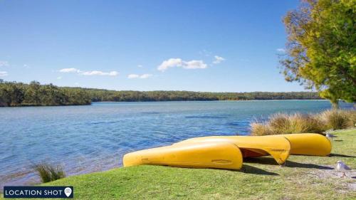 Bijs on the Beach in Lake Conjola