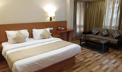 FabHotel Prime Denzong Shiron