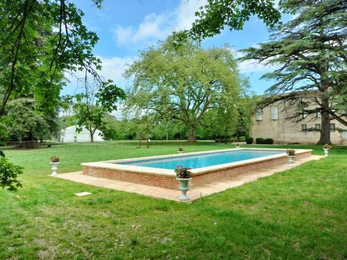 Gites du Château de La Rode pour 2 à 50 Personnes