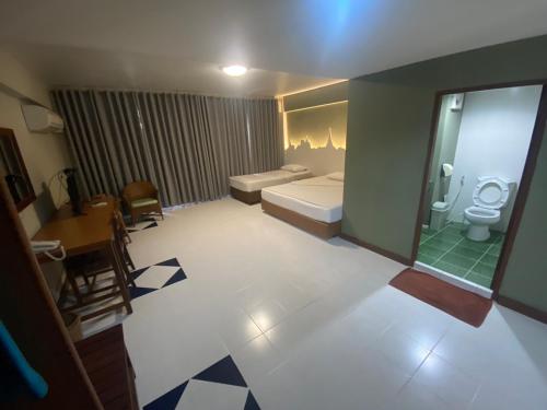 Sun Hotel in Phetchaburi