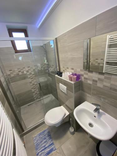 Shower, Aba-Bobe Vendeghaz in Egervár