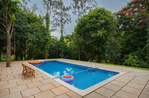 Zwembad, Misty Heights by The Sanihara in Pookode