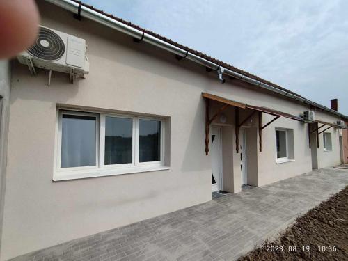 Exterior view, Aba-Bobe Vendeghaz in Egervár