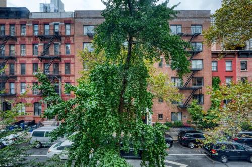 Murray Hill 2br w wd nr groceries hospital NYC-1228 in New York, USA