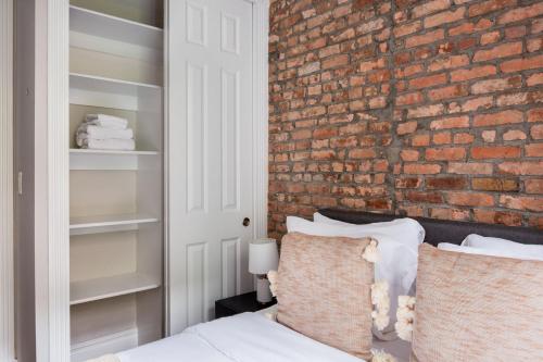 Murray Hill 2br w wd nr groceries hospital NYC-1228 in New York, USA