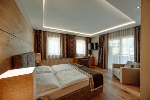 Deluxe Family Room with Balcony