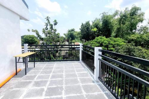 Balcony/terrace, Riverfront Residence in San Carlos, Pangasinan in San Carlos (Pangasinan)