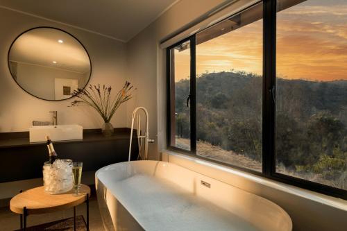 Bany, Riverhorse Lodge in Lanseria