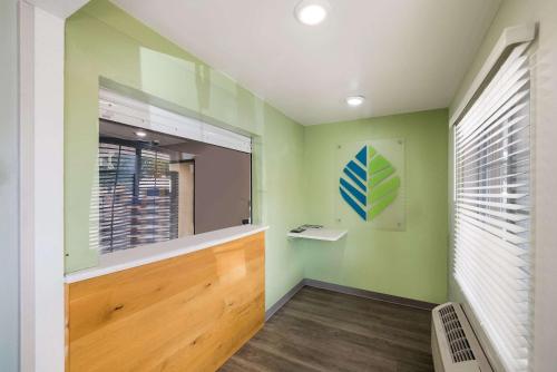 Lobby, WoodSpring Suites Fort Worth Fossil Creek in Fairway Bend