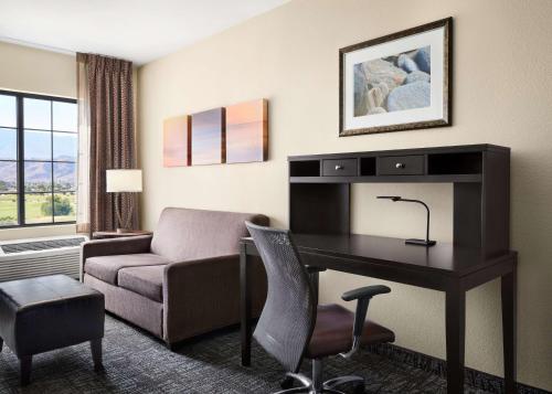 Staybridge Suites Cathedral City – Palm Springs an IHG Hotel - image 10