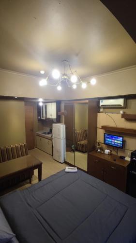 Kamar Apartemen Harian by Younz Apartmen Depok in Depok