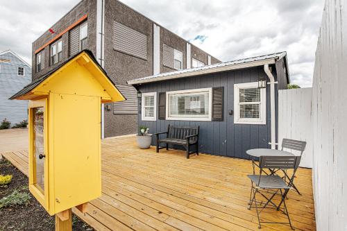 Downtown Tiny Home near Shenandoah National Park