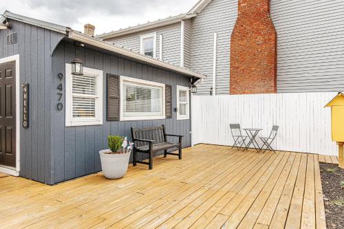 Downtown Tiny Home near Shenandoah National Park