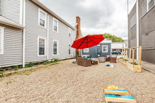 Downtown Tiny Home near Shenandoah National Park