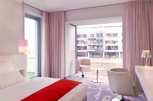 art'otel Cologne powered by Radisson Hotels