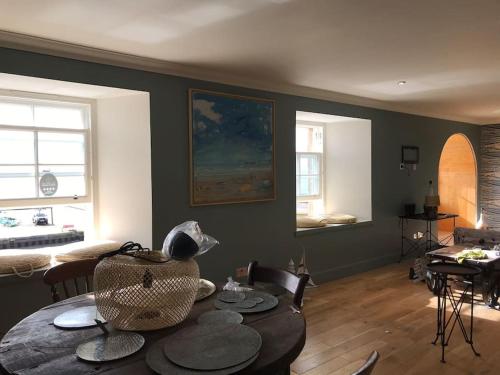 Harbour Side, Luxury, Twin Level Loft in Burghead