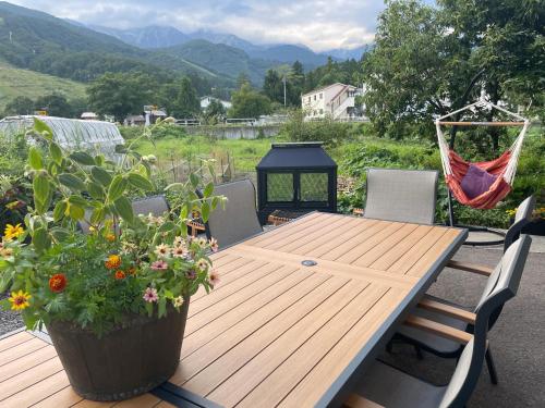 Serenity & Solitude Chalets, walk to the lifts Happoone Ski Resort