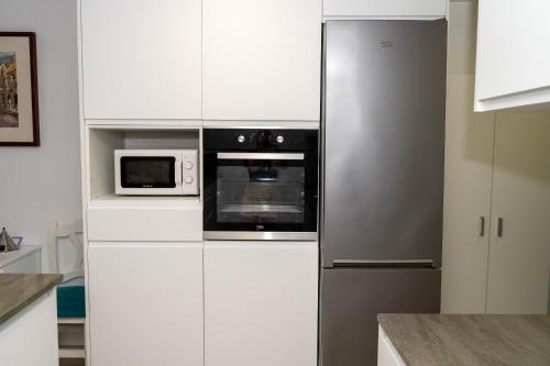 Konyha, Los tres castells in La Senia