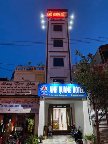 ANH QUANG HOTEl ĐỒNG VĂN