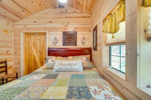 Sevierville Cabin Retreat with Private Hot Tub! in Sevierville, USA