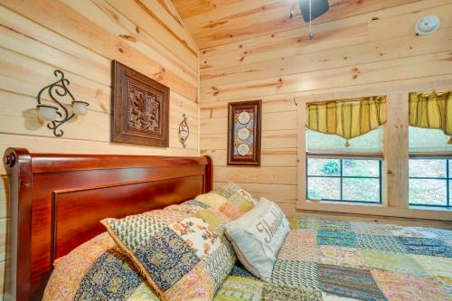 Sevierville Cabin Retreat with Private Hot Tub! in Sevierville, USA