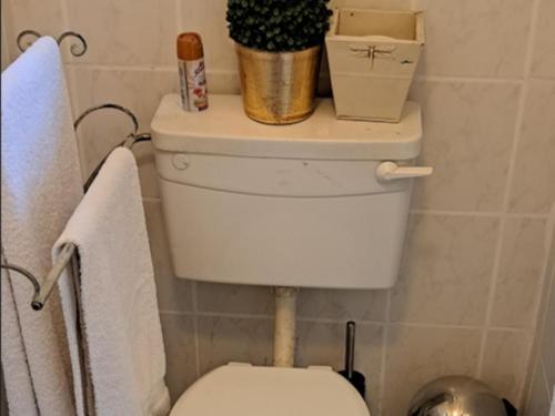 No. Forty2 on President No. Forty2 on President