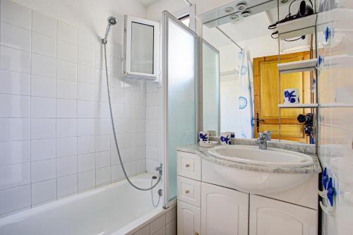 Two-Bedroom Apartment image 9