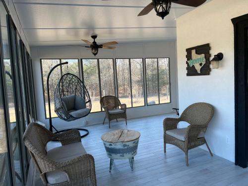 Erkély/terasz, Luxury Ranch Retreat With Swimming Pool in Weston (TX)
