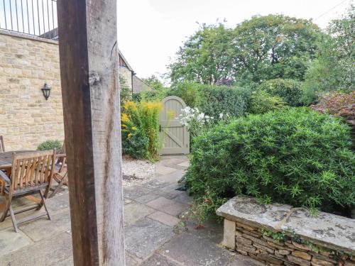 Muffety Cottage BURFORD - image 3