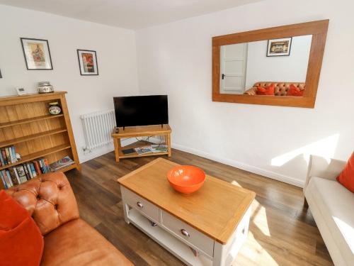 Muffety Cottage BURFORD - image 12