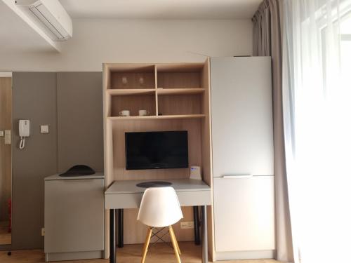Aparthotel in Warsaw very close to the city center, free underground parking, WiFi, air conditioning, balcony, Warsaw